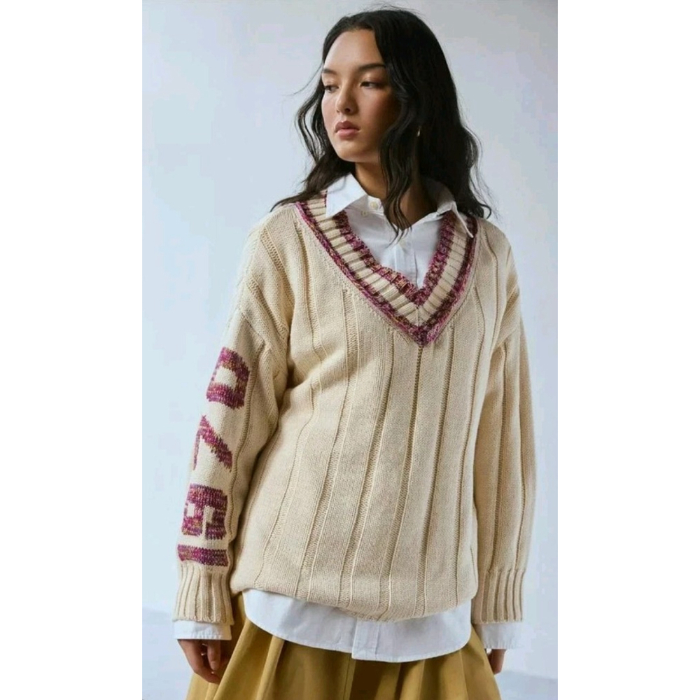 Urban Outfitters BDG Brooks Cricket V-Neck Pullover Cable Sweater Size M NWT $89